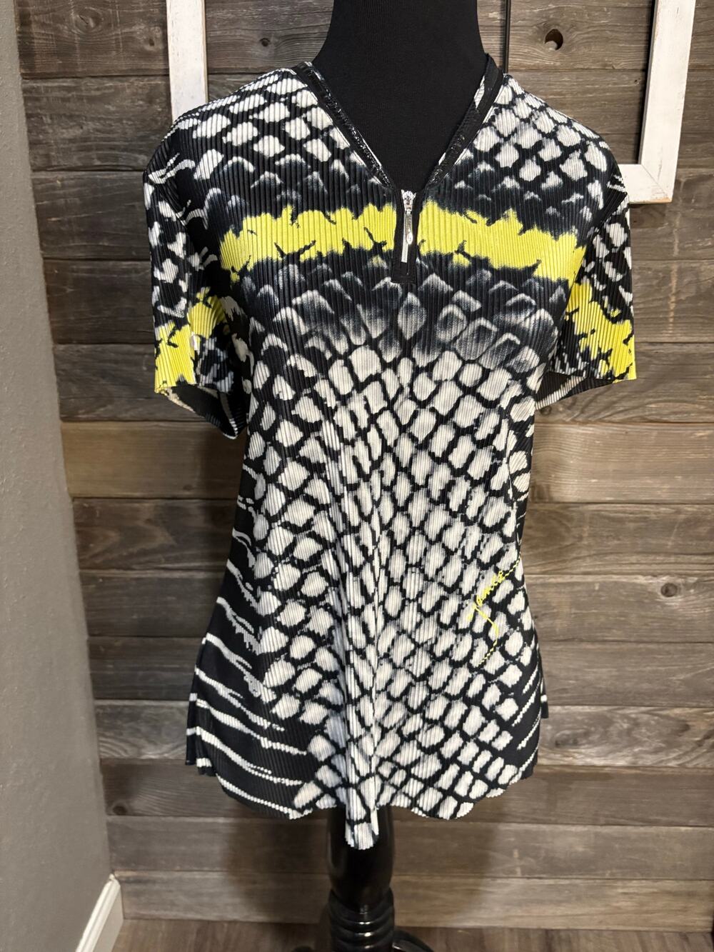 Jamie Sadock women's golf v neck black and yellow blouse size large